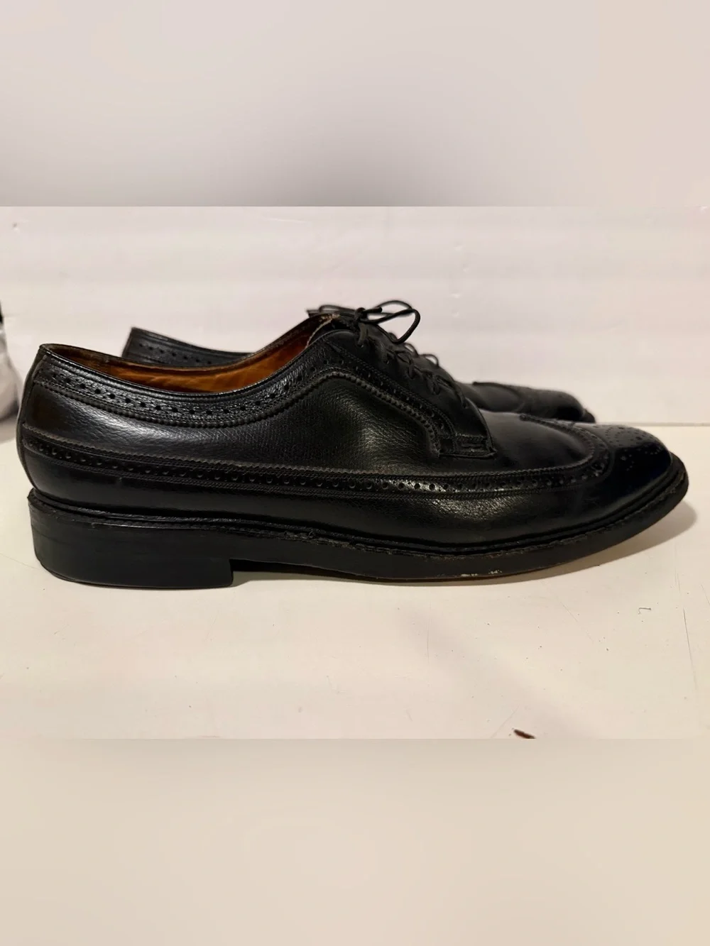 VTG 1967 Florsheim Imperial  Black Long Wing Wingtips 12 B Cat’s Paw Heels .